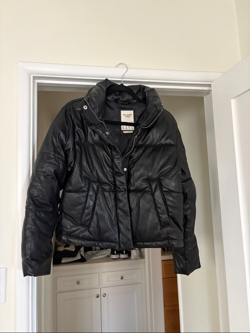 Abercrombie & Fitch Black Quilted Faux-Leather Puffer Jacket